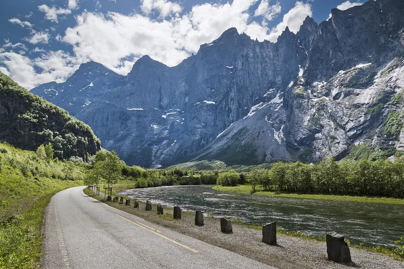 Åndalsnes, Trollveggen and Romsdalseggen