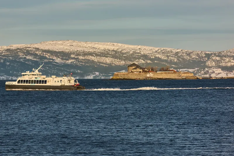 Hurtigbåt til Brekstad og Kristiansund